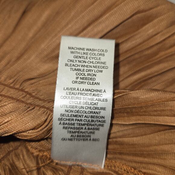 T Tahari Womens Small Blouse Brown Smocked Long Sleeve Pleated Boho Festival - Picture 10 of 10